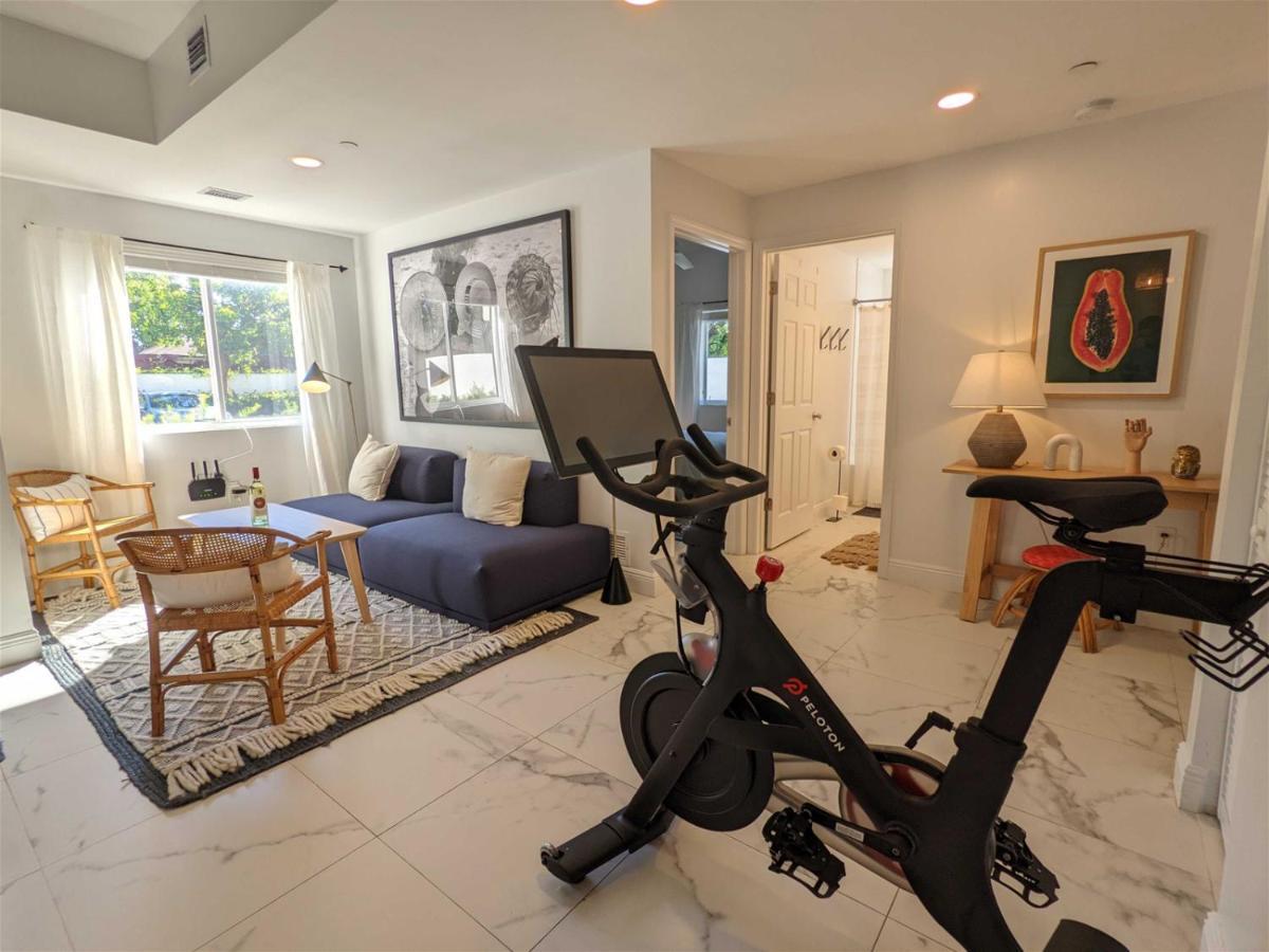 Сasa de vacaciones Artease 2 -largest, Stylish, Peloton Bike, Near Wynwood Walls & Restaurants